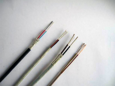 本質(zhì)安全防爆測(cè)溫系統(tǒng)用熱電偶補(bǔ)償導(dǎo)線(xiàn)、補(bǔ)償電纜